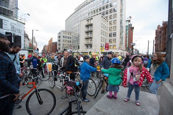 People of all ages gather in St Peter's Square ready for Manchester's first #space4cycling ride