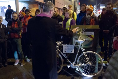 05-Artur-Piotr-Ruszel-Vigil-Father-Tim-Byron-Blessing-Ghost-Bike-Manchester